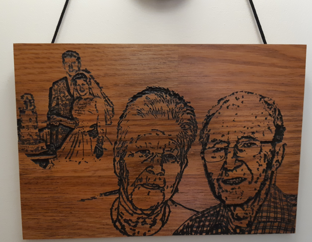 GRAVURE COUPLE-BOIS FLOTTANT-min