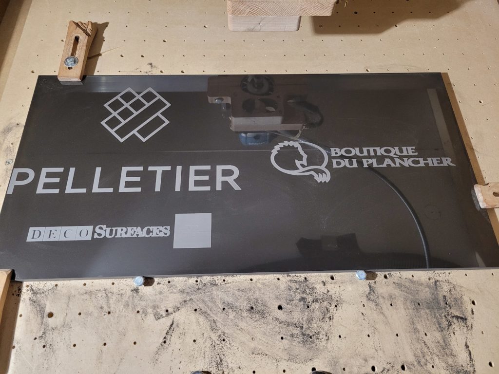 gravure granite etching